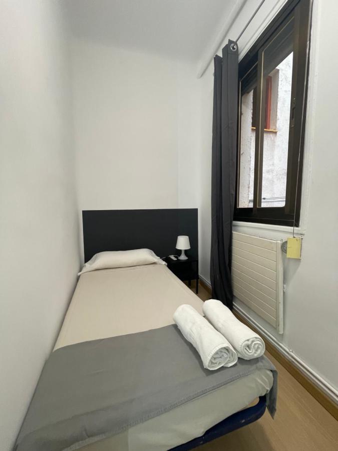 Toledo Habitaciones Madrid Exteriör bild